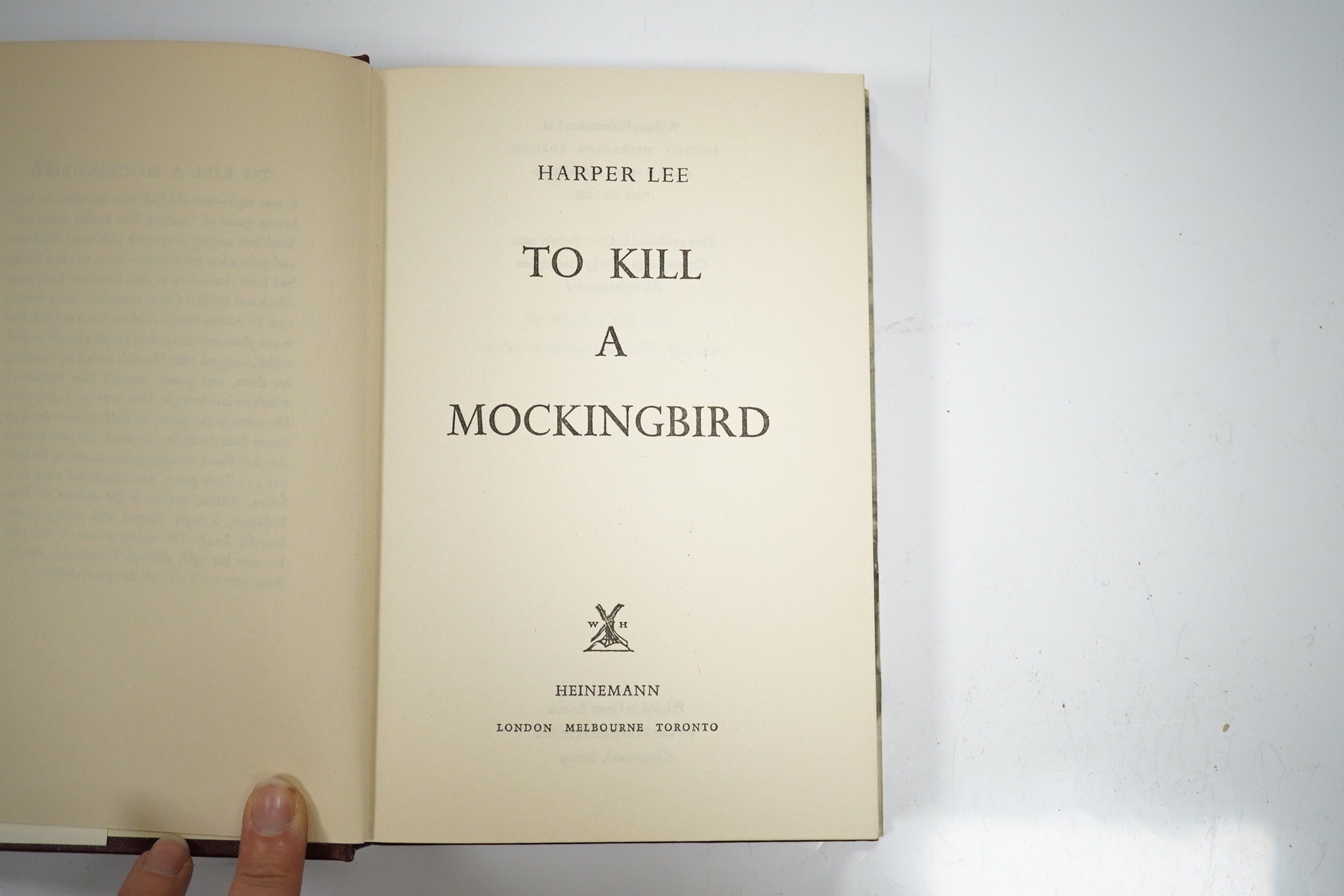 Lee, Harper - To Kill A Mockingbird. 1st English Edition. half title, publisher's cloth and d/wrapper. Heinemann, 1960